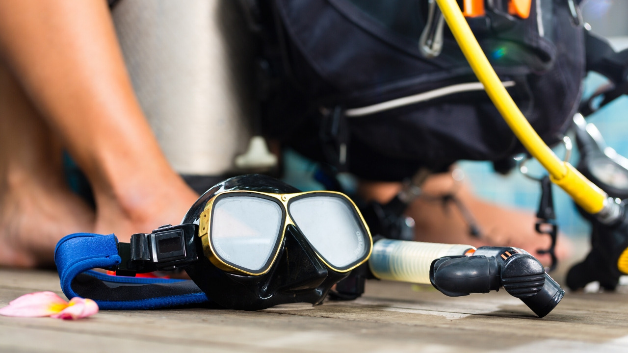 diving equipment mask snorkel dive gear