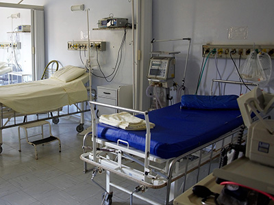emergency room hospital beds